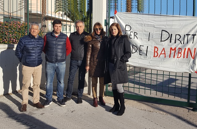 Siracusa, Archia: protesta di consiglieri contro doppi turni alla materna