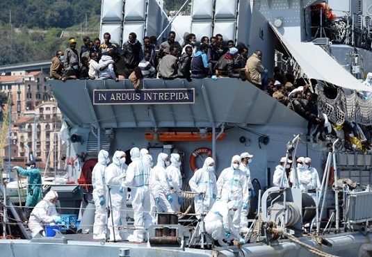 Sbarcati in 400 al Porto commerciale di Augusta, tra loro un cadavere