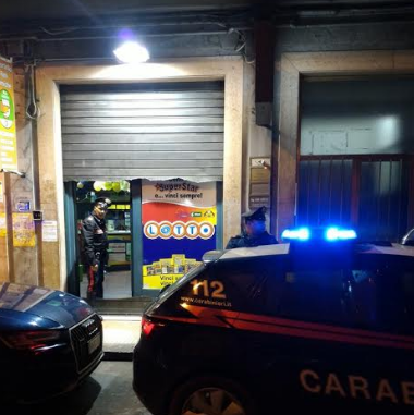 Siracusa, furto a tabaccheria: in 2 arrestati dai Carabinieri