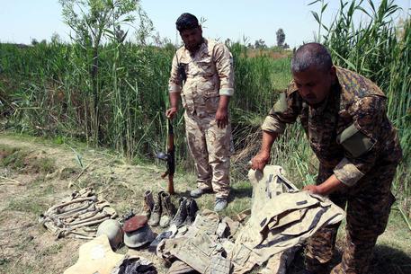 Iraq, scoperte fosse comuni dell Isis con 400 corpi