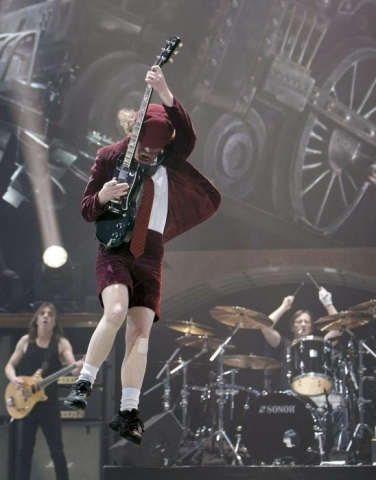 E' morto Malcom Young, chitarrista e fondatore degli Ac/Dc