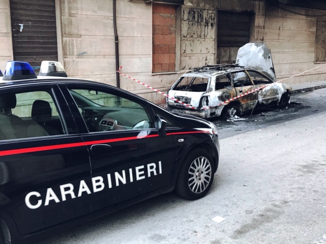 Ancora tensione a Francofonte, in fiamme l'auto del vicesindaco Inserra