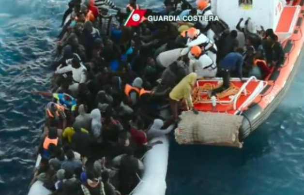 Affonda barcone con migranti, 23 morti