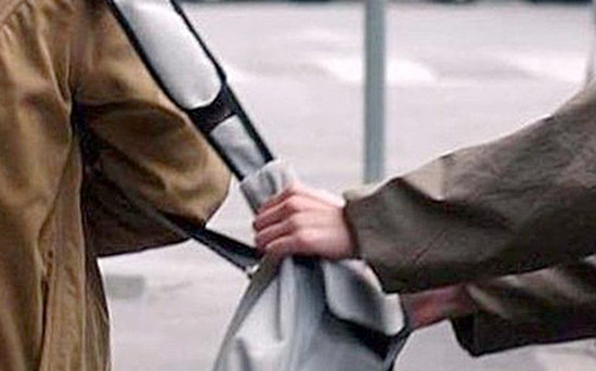 Siracusa, scippata anziana signora in Via Scilla