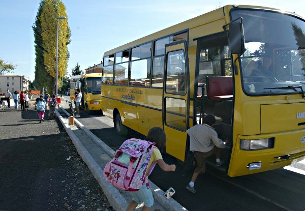 Rosolini, parte da oggi il servizio di scuolabus