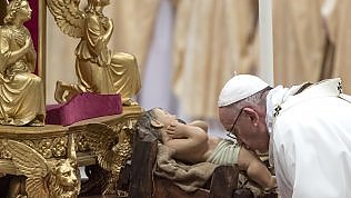 Il Papa rinnova l'invito ad accogliere i migranti