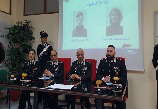 Lentini, sparatoria in Piazza Duomo: 2 arresti. IL VIDEO dell'agguato