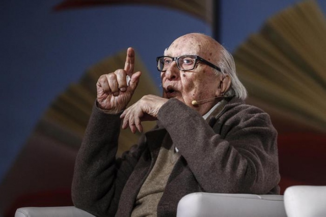 Camilleri, "Sono cieco, ma scrivo ancora. Adesso ho più memoria"