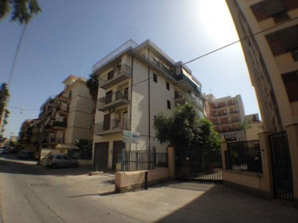 Siracusa, nuovo asfalto per Grottasanta: Greco "Sì, ma solo un pezzo"