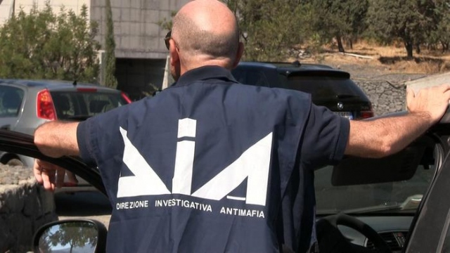 Dia sequestra 20mln a clan Ragusa