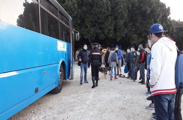 Siracusa, controlli antidroga sugli autobus degli studenti
