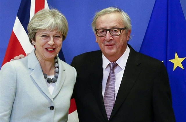 Brexit, accordo raggiunto tra May e Juncker