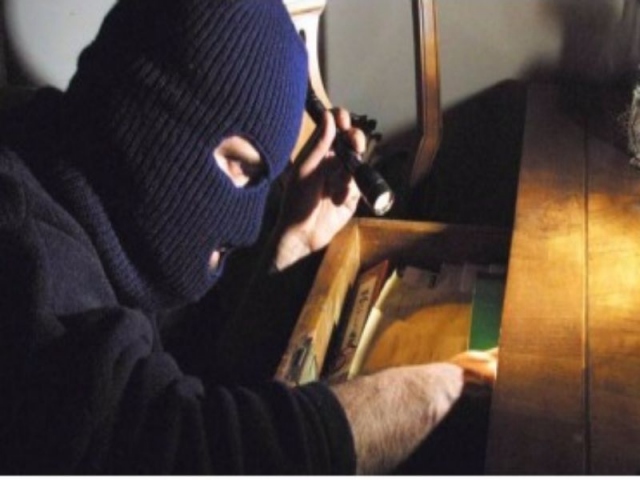 Siracusa, arrestato ladro d'appartamento