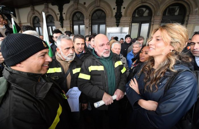 8fcc121dcf98ff1508526b535462a73d