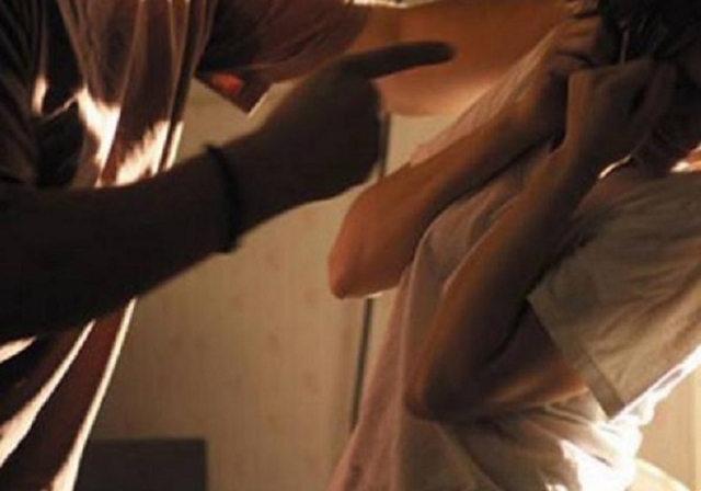 Augusta, litiga con la madre e si allontana con 3 coltelli da cucina