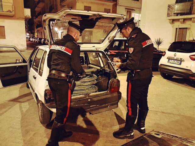 Siracusa, sorpresi a rubare rame: arrestati Catanesi