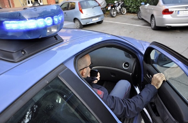 Lentini, non si ferma all'alt della Polizia: denunciato 27enne