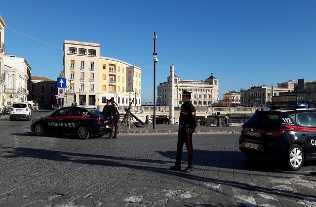 Siracusa, controlli antidroga: 5 persone segnalate