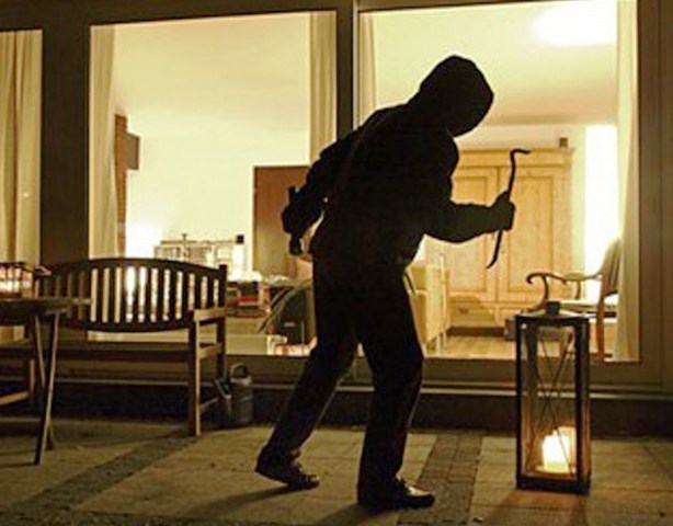 Siracusa, furto aggravato: arrestato nigeriano