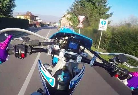 Siracusa, moto truccate e gare di velocità: sanzionati minori