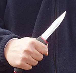 Siracusa, ubriaco al Pronto Soccorso con un coltello: denunciato