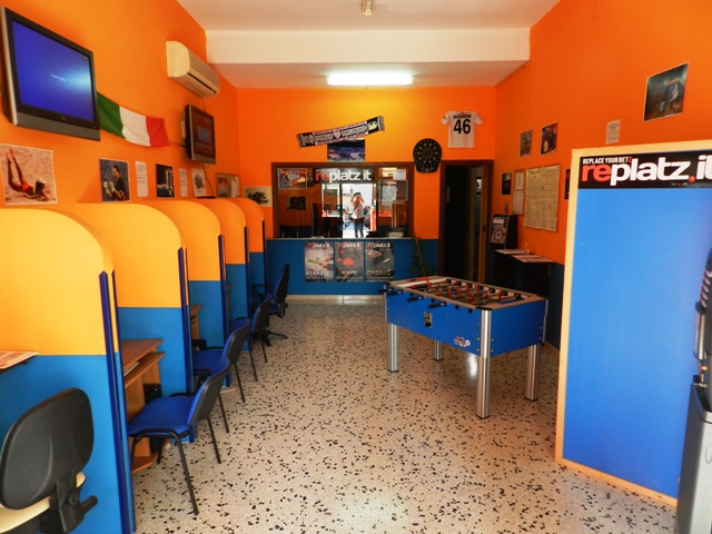 Siracusa, aggressione in sala scommesse: arrestati marocchini