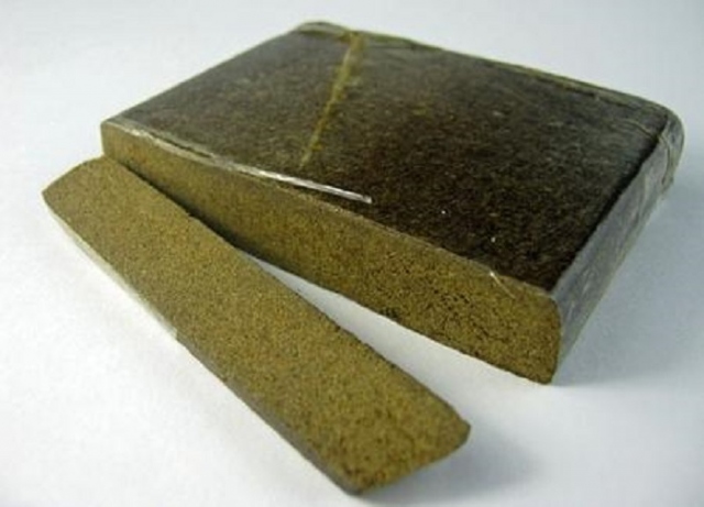 Avola, aveva in casa 150 grammi di hashish: va ai domiciliari