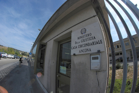 Macerata, raid razzista: Traini rinchiuso in carcere