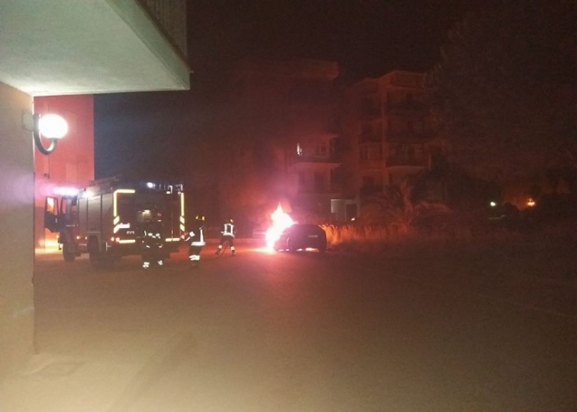 Siracusa, in fiamme l'auto dell'avv. Daniela Runa