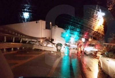 Siracusa-Gela, mezzo pesante sbanda: invade carreggiata opposta