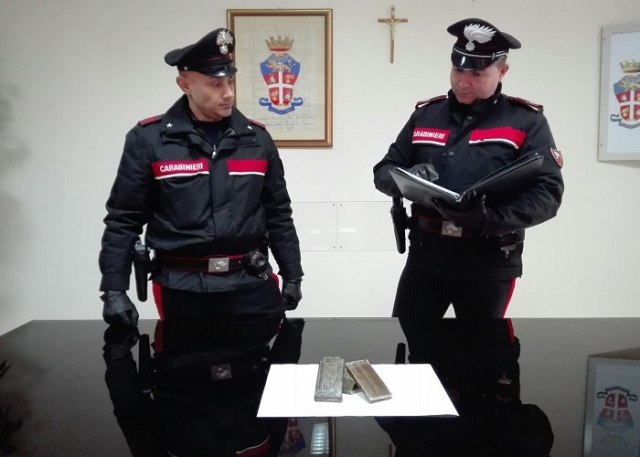 Siracusa, nasconde in casa 200 grammi di hashish: va ai domiciliari