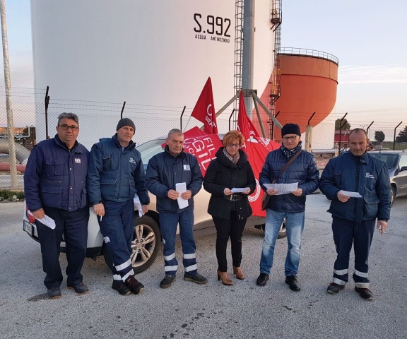 Priolo, autisti in protesta questa mattina alla portineria Isab Sud