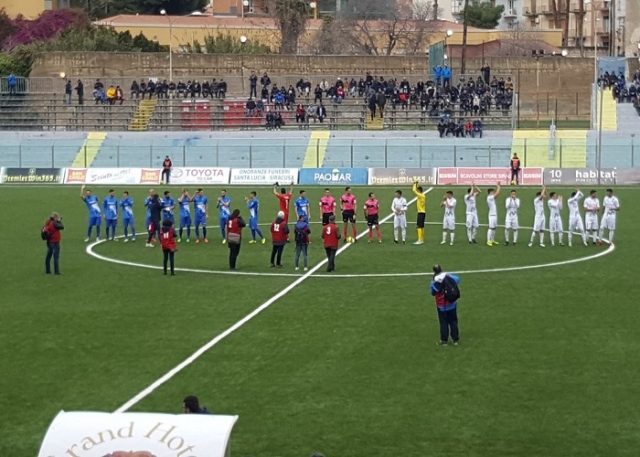 Il Siracusa strapazza il Monopoli, 3-0 il finale al De Simone