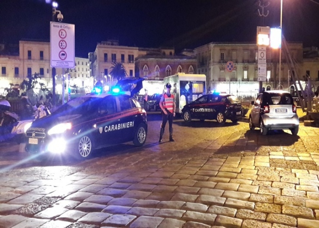 Siracusa, controlli antidroga: 5 persone segnalate