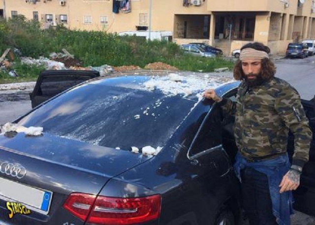 Palermo, spari alla troupe di Striscia allo Zen