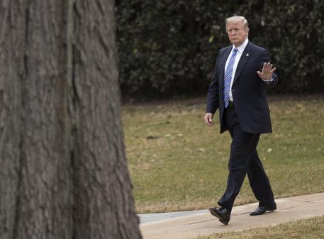 Trump attacca Fbi dopo la strage nel liceo della Florida