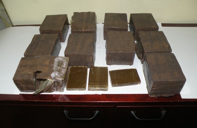 Monreale, sorpresi con hashish in casa: padre e figlio arrestati