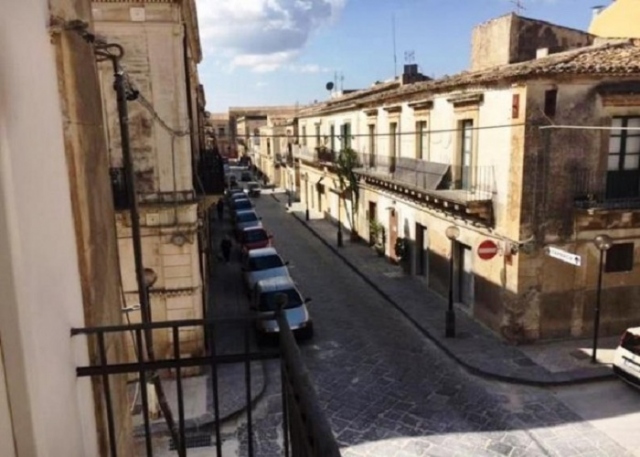 Noto, spara al barbiere: gli aveva negato un taglio