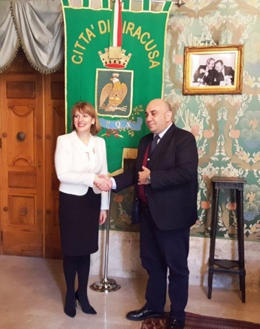 Siracusa, il sindaco Garozzo riceve l'ambasciatrice britannica Jill Morris