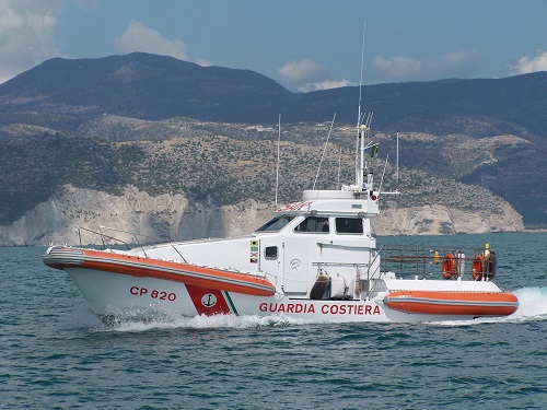 Siracusa, sub a pesca nell'area marina protetta: sequestrati 300 ricci di mare