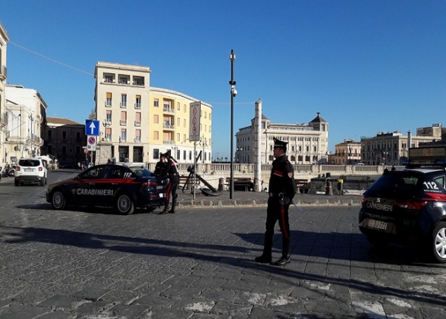 Siracusa, controlli antidroga: 4 segnalati e 2 denunciati