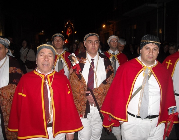 Canicattini Bagni, fede e memoria per la Santa Pasqua