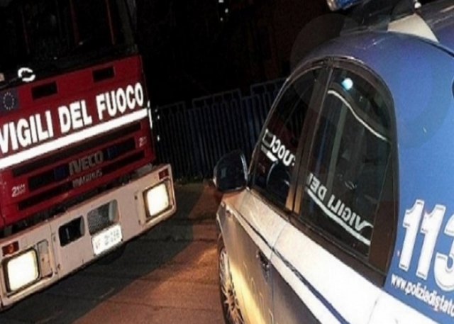 Siracusa, incendio d'auto in via Cassia: indagini in corso