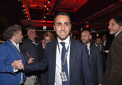 Di Maio: "Da Arcore non può partire nessun cambiamento"