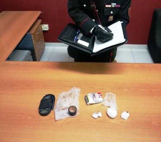 Siracusa, spaccio di cocaina a Fontane Bianche: due arresti