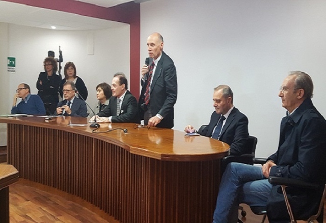 Siracusa, giuramento e firma contratto per 85 dirigenti medici