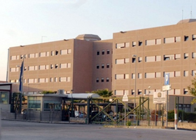 Siracusa, evade di continuo i domiciliari e finisce in carcere