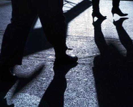 Siracusa, violato divieto di avvicinamento a minore: 27enne ai domiciliari