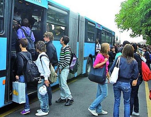 Pachino, studenti pendolari: torna la fermata in piazza La Malfa