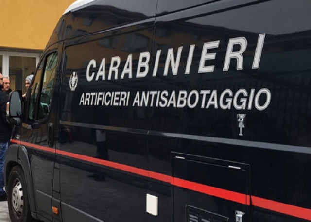 Siracusa, allarme bomba in Ortigia per un trolley abbandonato: alla fine era vuoto